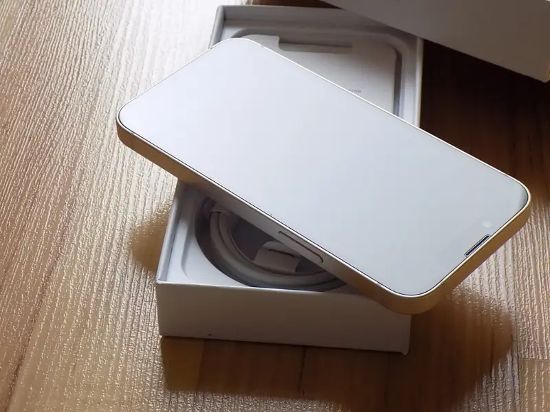 iPhone 13 Mini 128GB Bílá
